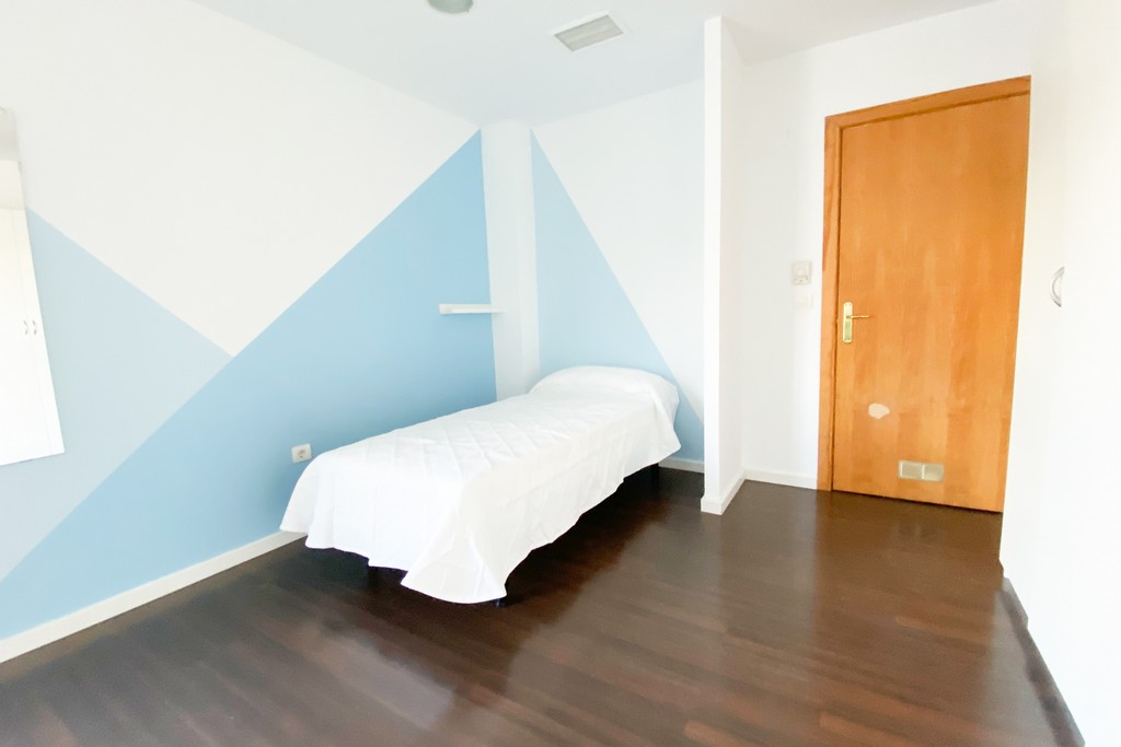 Residencia Goya Zaragoza - Habitacion Suite - Mi Casa Inn